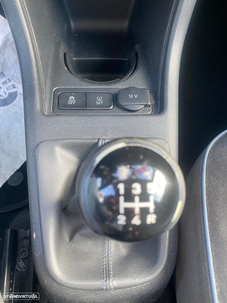SEAT Mii 1.0 Connect - 17
