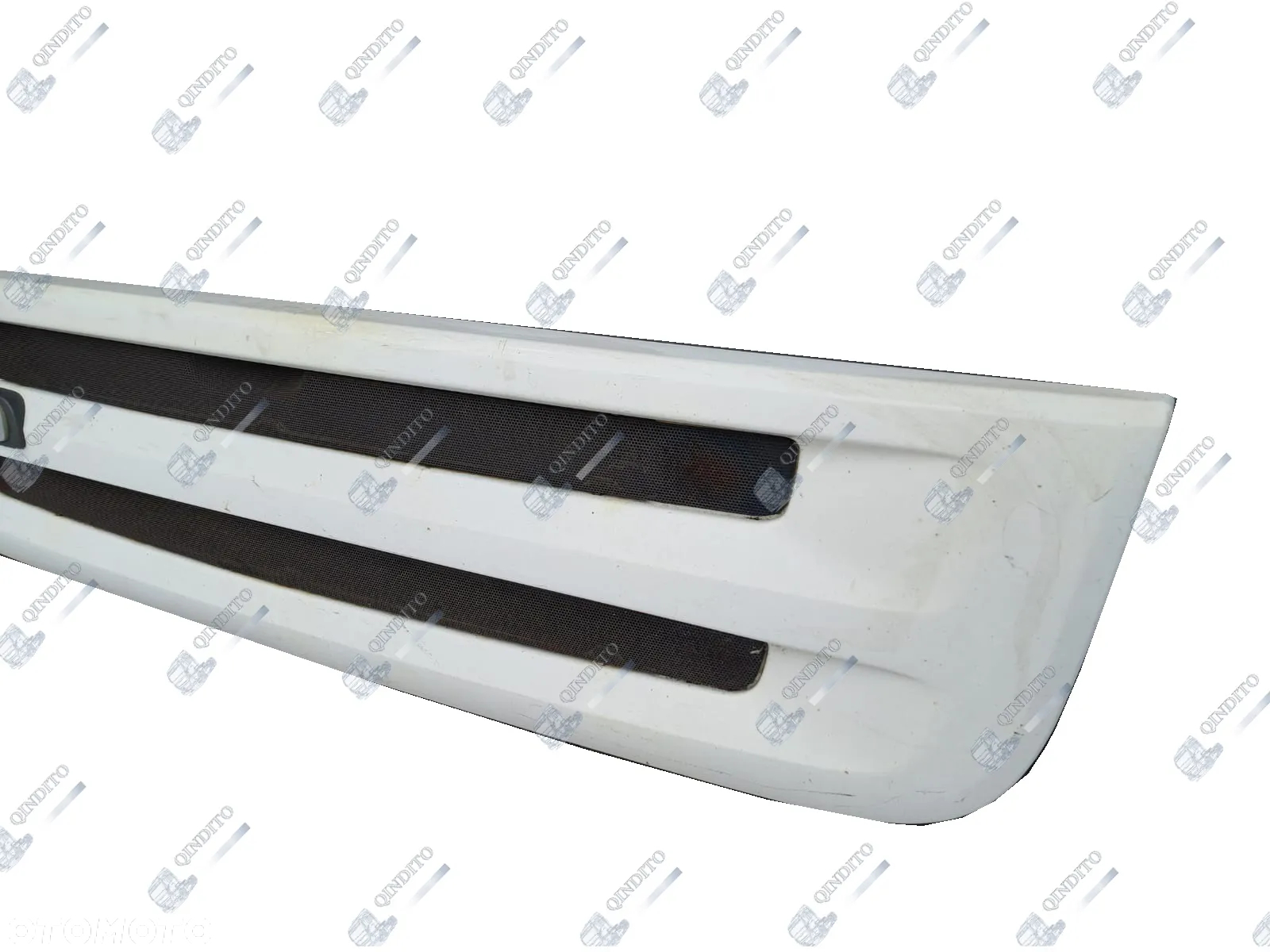 ATRAPA GRILL SCANIA P 280 1536807 - 3