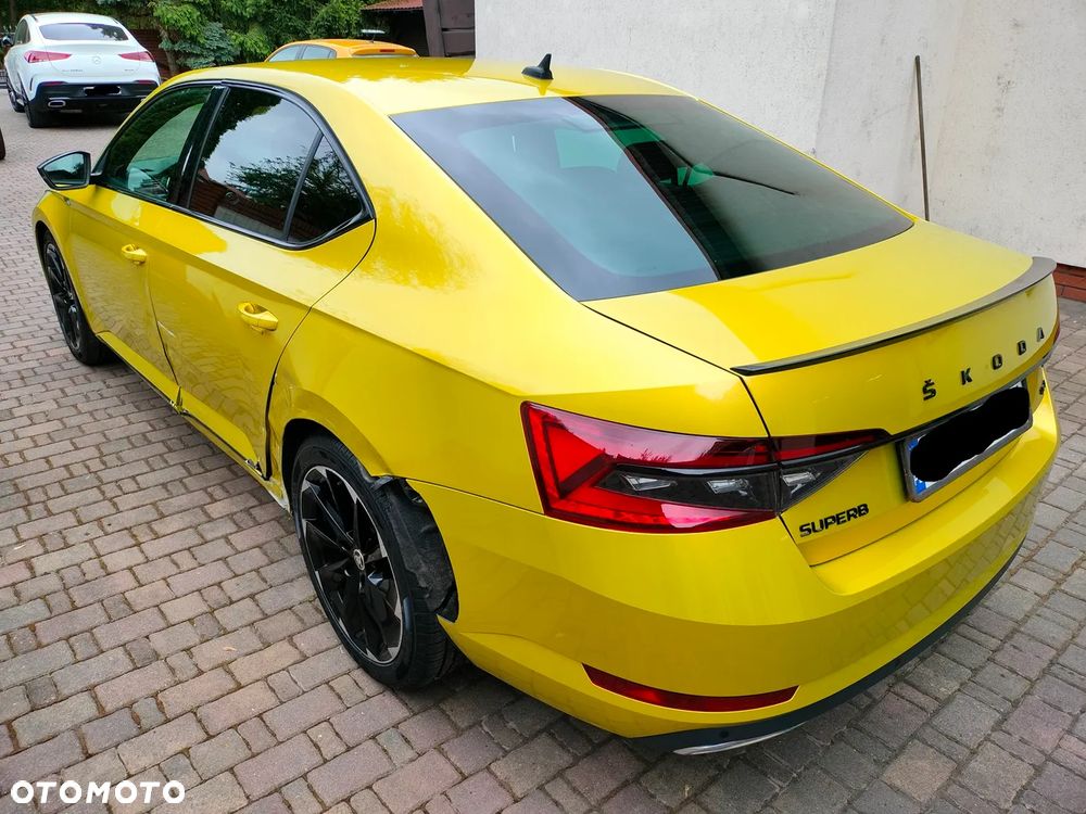 Skoda Superb 2.0 TDI SCR 4x4 Sportline DSG - 6
