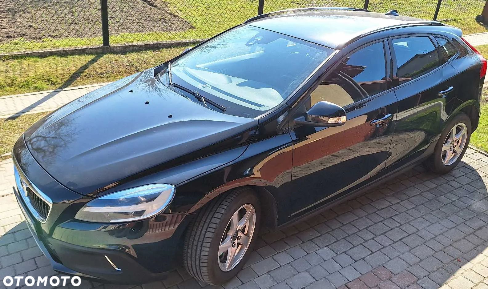 Volvo V40 Cross Country D2 Geartronic Kinetic - 1