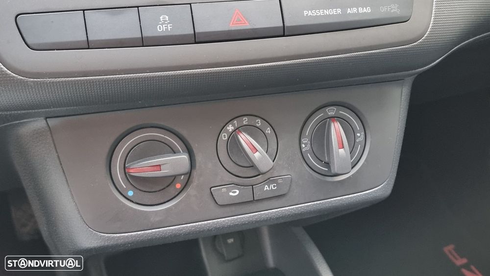 SEAT Ibiza ST 1.6 TDI FResc - 10