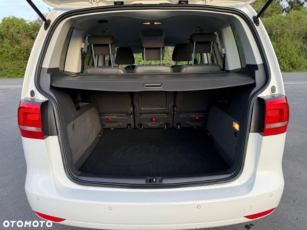 Volkswagen Touran 1.6 TDI DPF STYLE - 8
