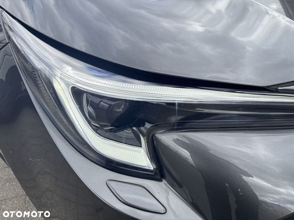 Toyota Corolla 2.0 Hybrid Style - 31