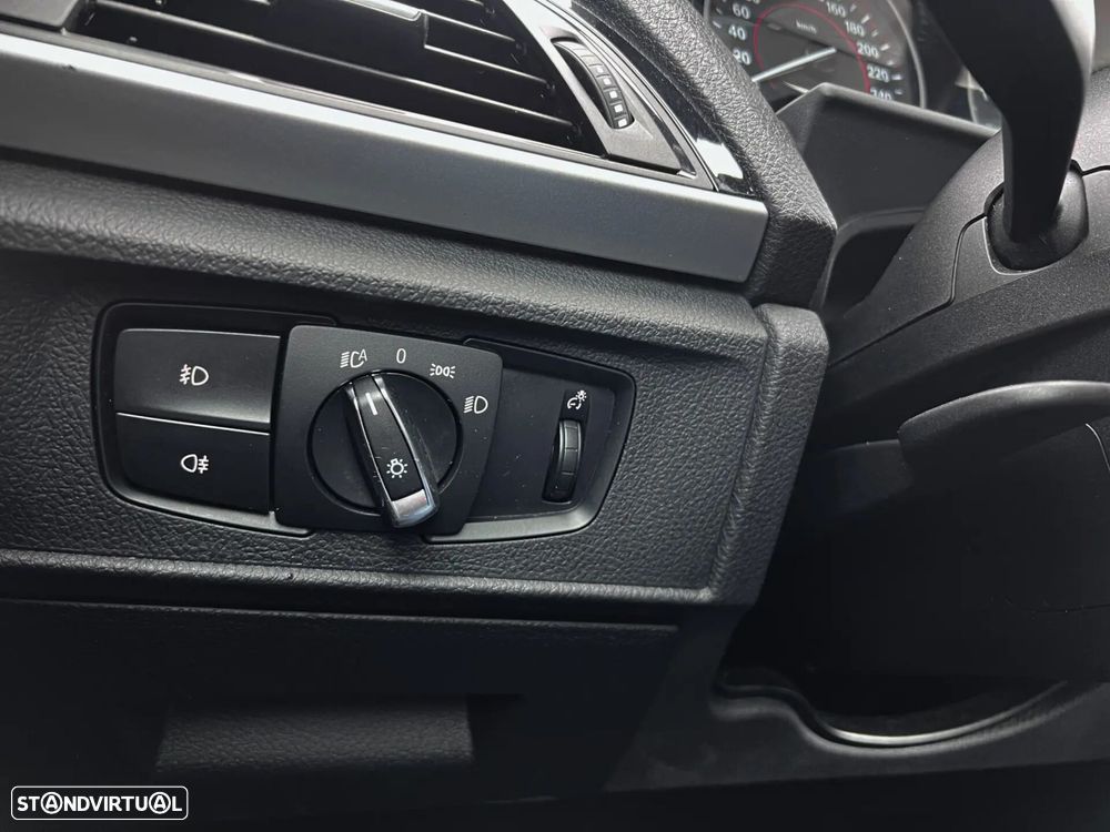 BMW 118 i Pack M - 15