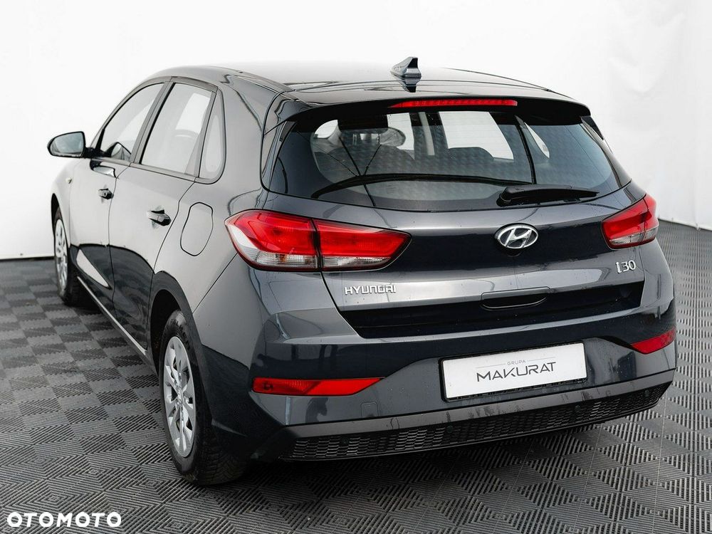 Hyundai i30 1.5 DPI Classic + - 5