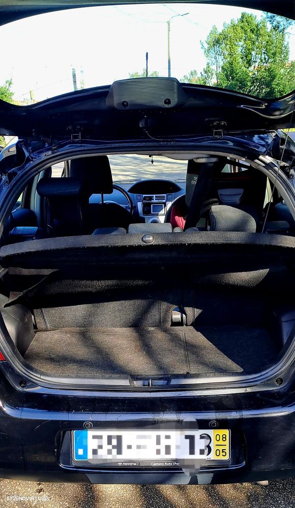 Toyota Yaris 1.4 D-4D Rock In Rio - 10