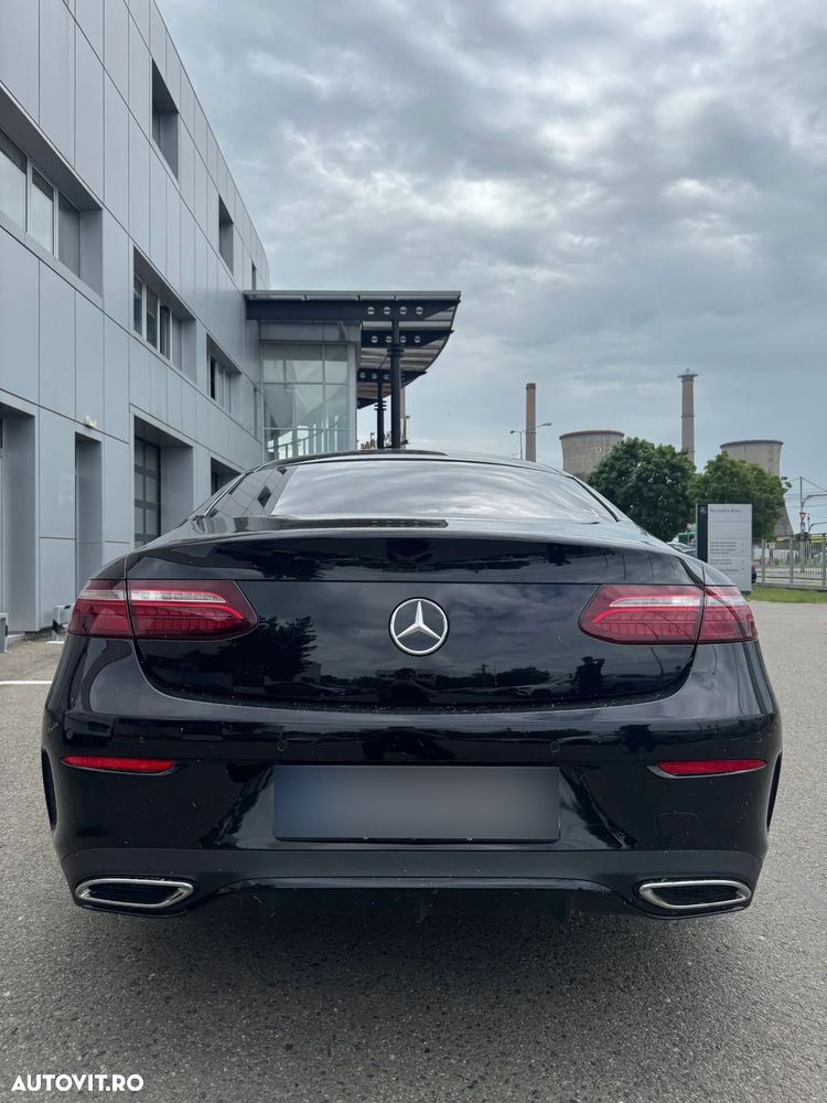 Mercedes-Benz E - 10