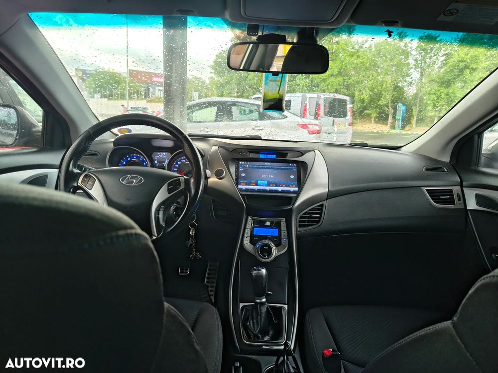 Hyundai Elantra 1.6 MPi - 14