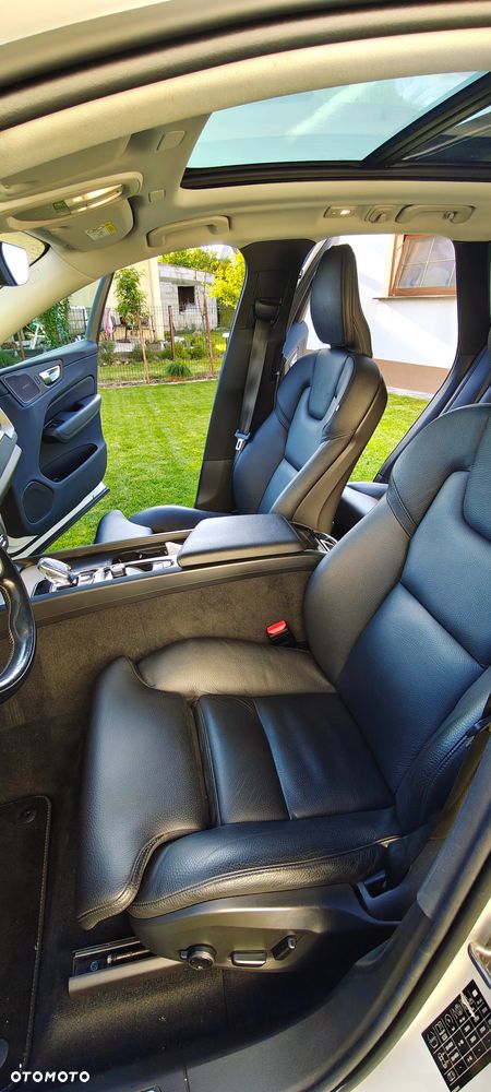 Volvo XC 60 B4 D Inscription - 16