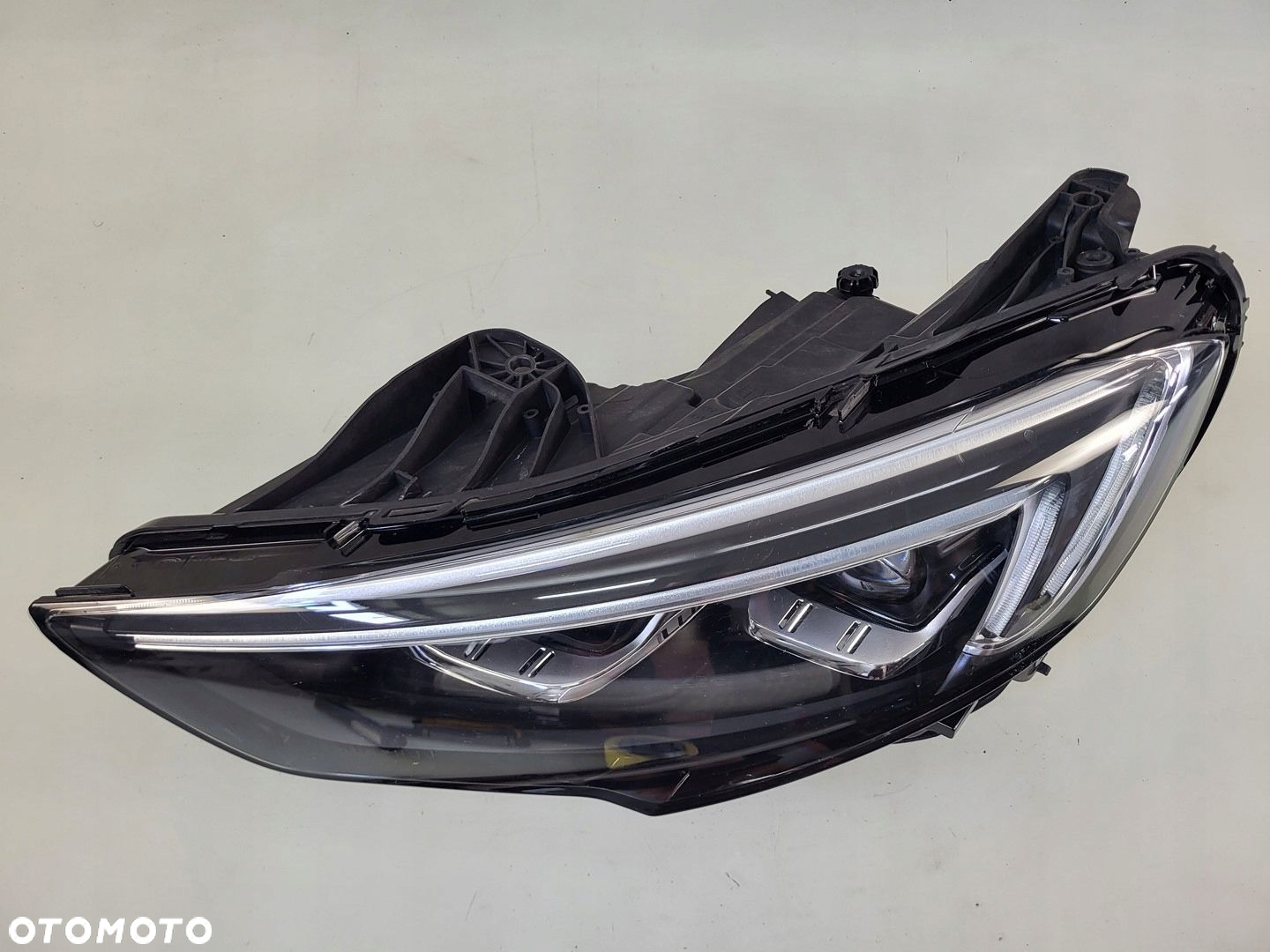 lampa led lewy przód lewa przednia OPEL INSIGNIA B uk 39122976 - 2