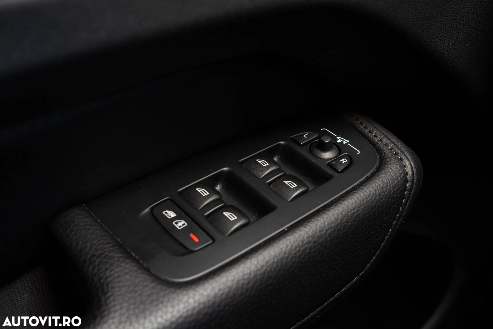 Volvo XC 60 T6 AWD Geartronic Inscription - 26