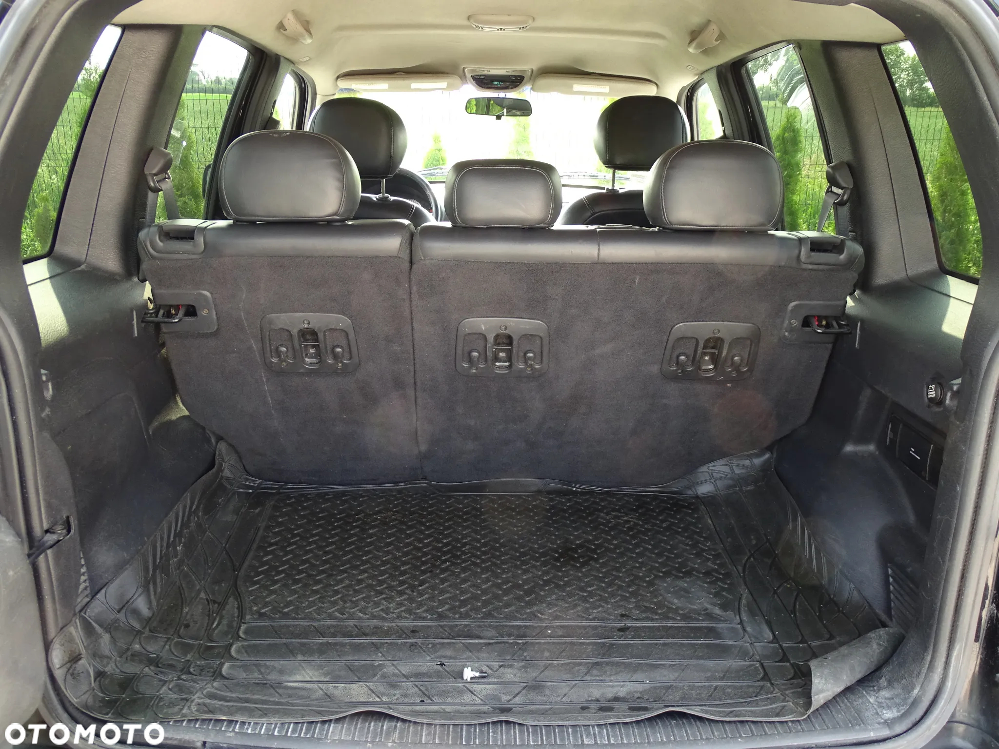 Jeep Liberty 3.7 4x4 - 31