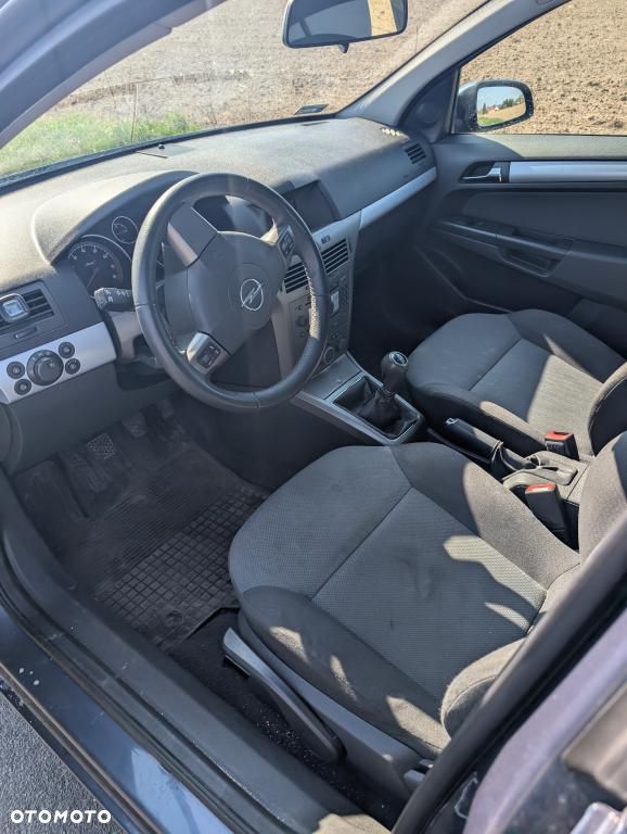 Opel Astra 1.6 Start - 16