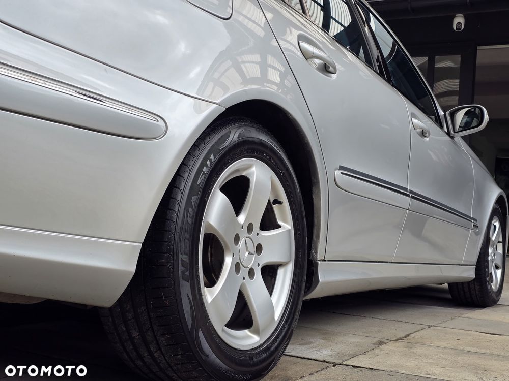 Mercedes-Benz Klasa E 240 Avantgarde - 18