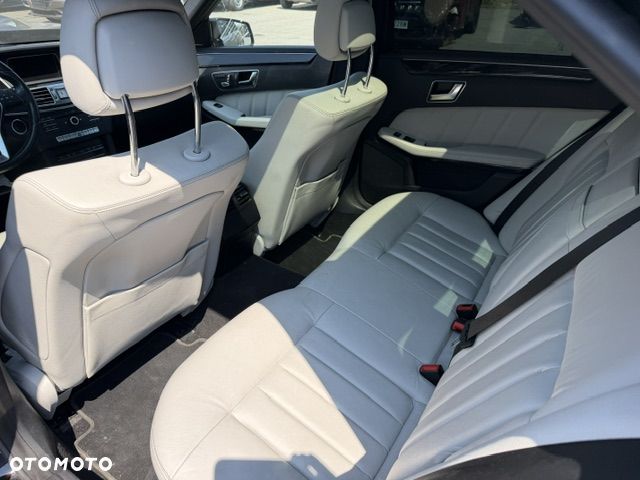 Mercedes-Benz Klasa E 400 4Matic 7G-TRONIC Avantgarde - 11