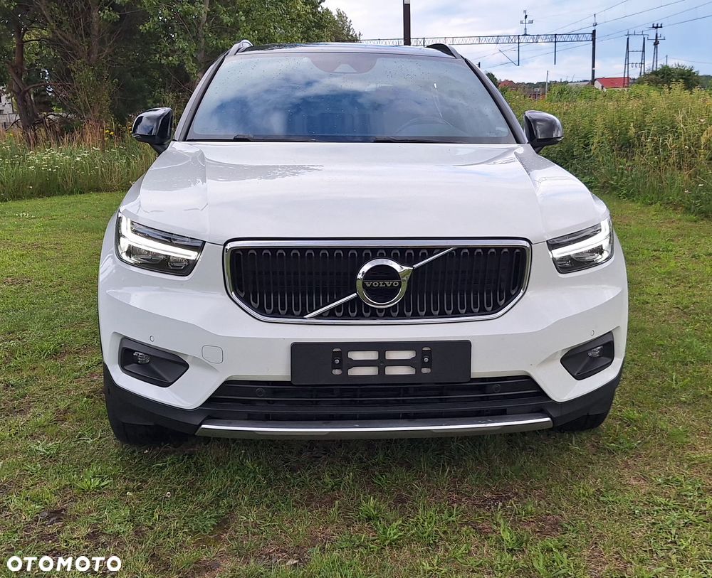 Volvo XC 40 D3 Geartronic Momentum Pro - 4