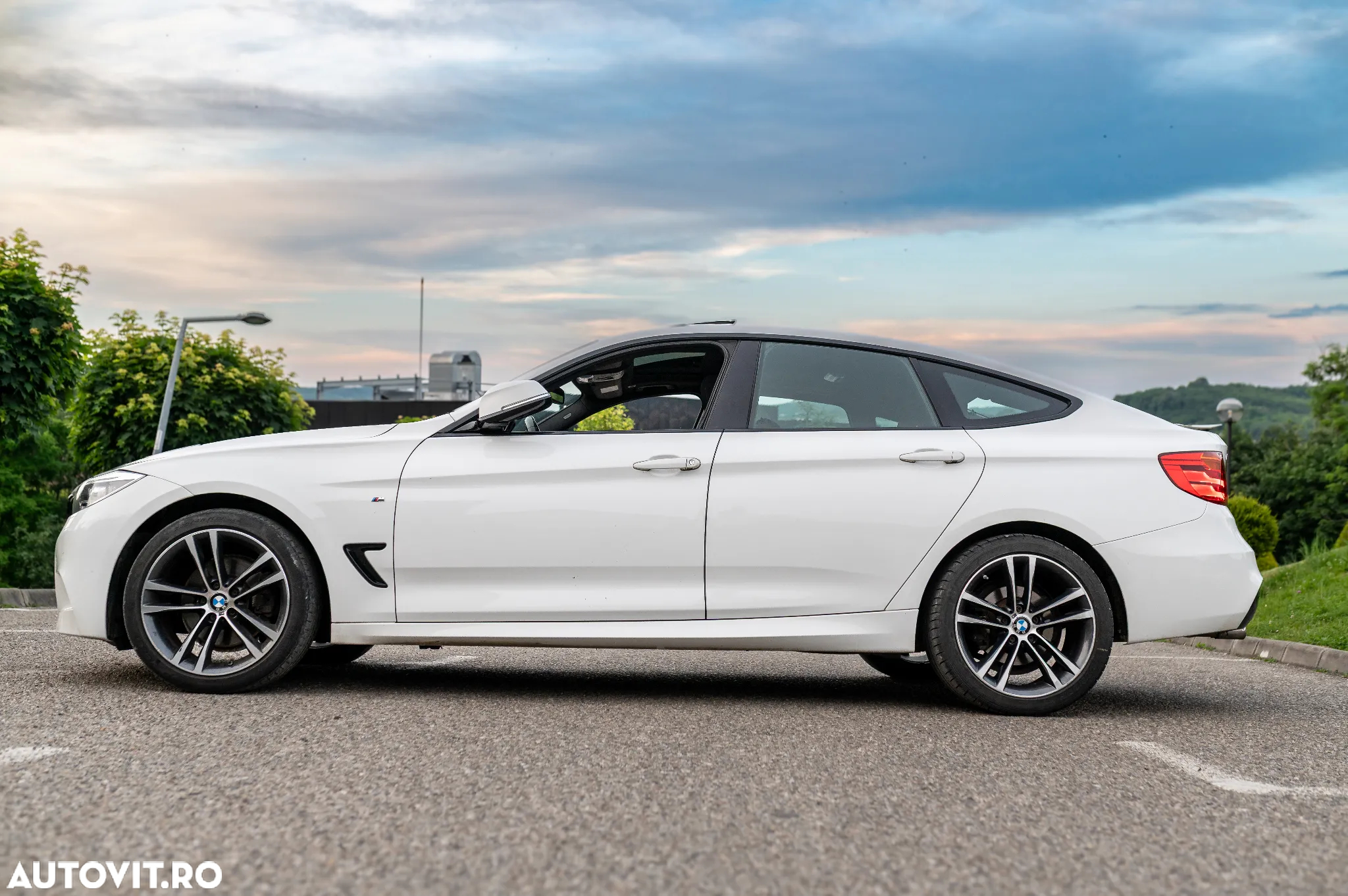 BMW Seria 3 325d GT Sport-Aut. M Sport - 30