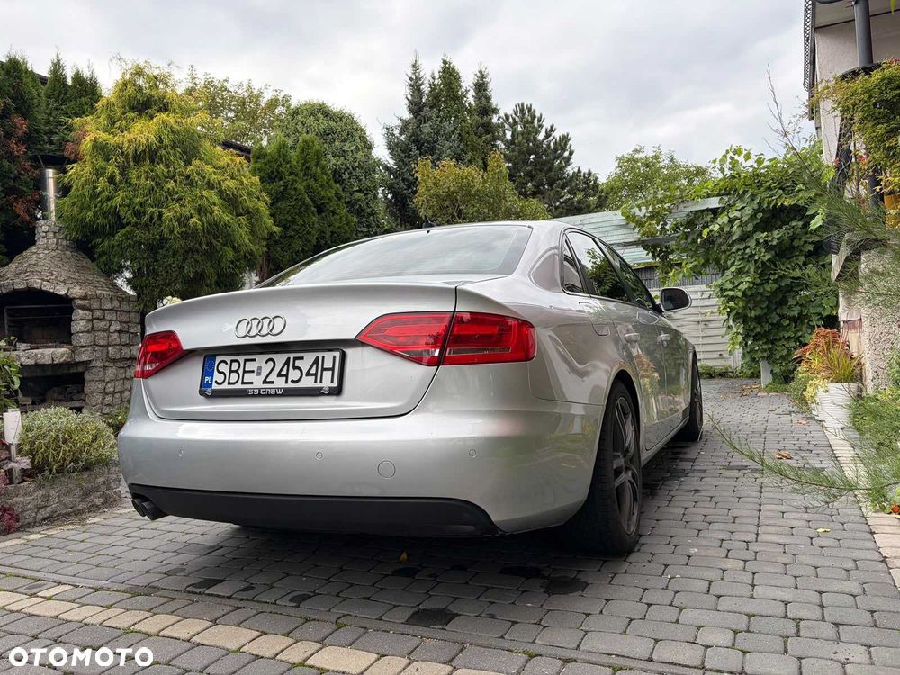Audi A4 Limousine - 4