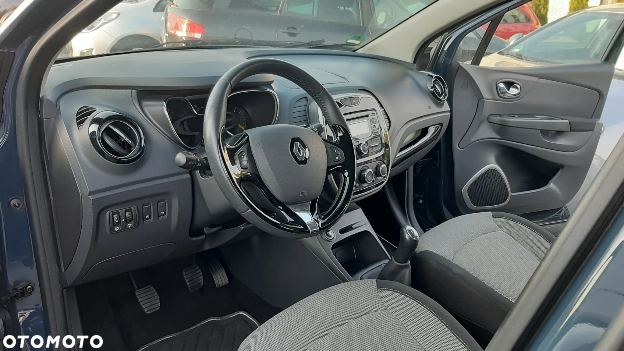 Renault Captur - 10