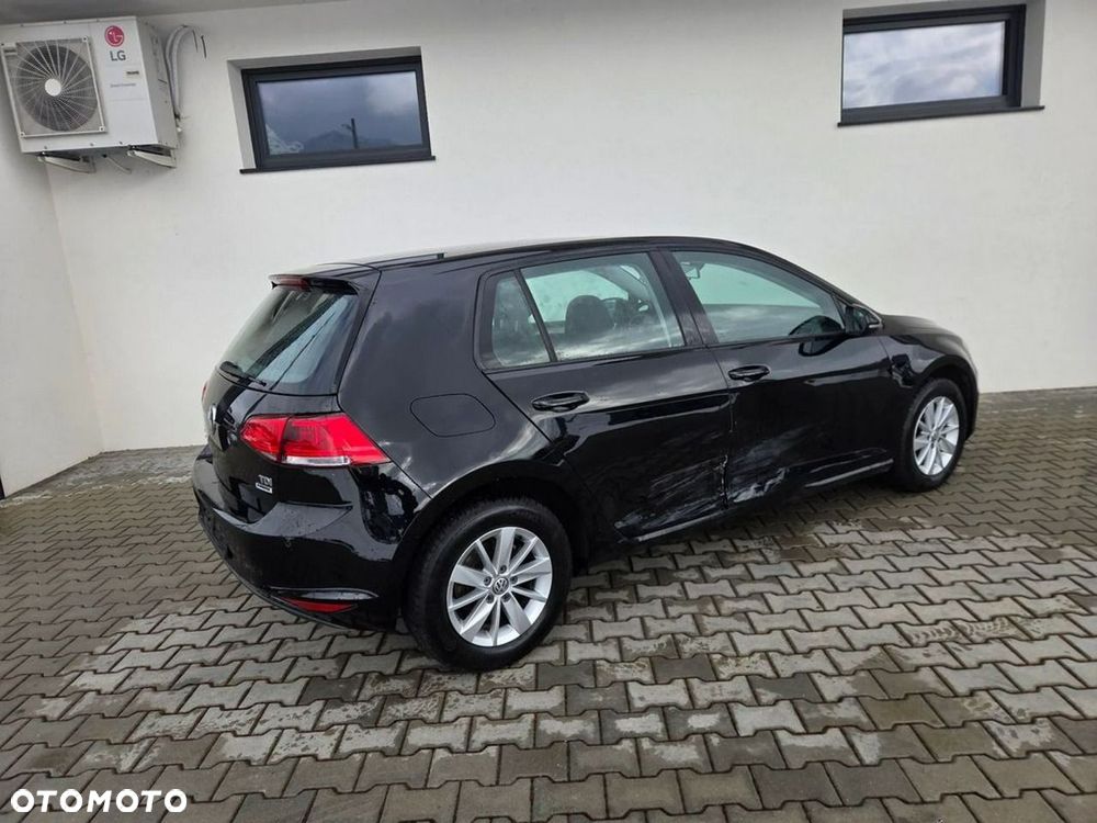 Volkswagen Golf - 16