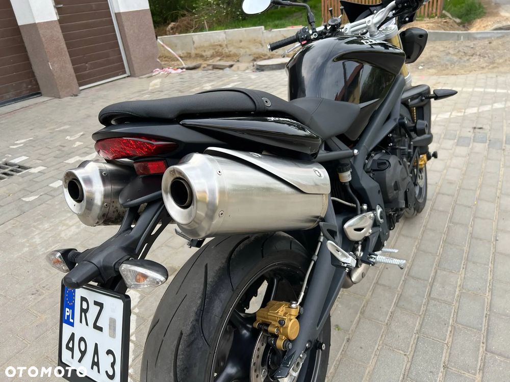 Triumph Street Triple - 16