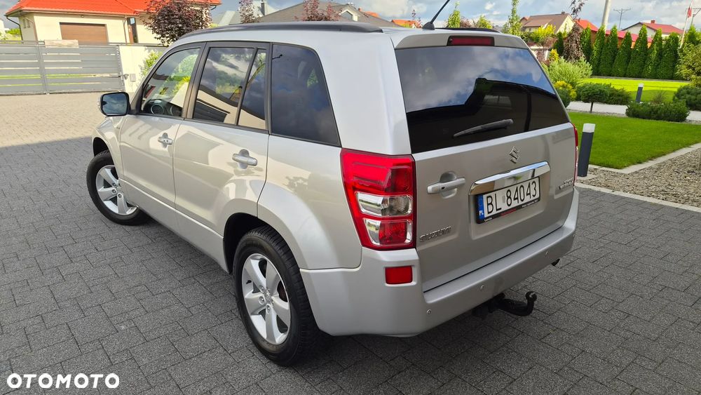 Suzuki Grand Vitara 1.9 DDiS Premium EU5 - 4