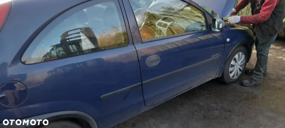 opel CORSA C  drzwi lewe prawe