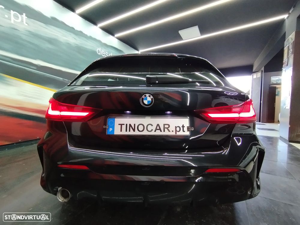BMW 116 d Pack Desportivo M - 11