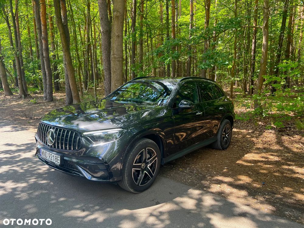 Mercedes-Benz GLC 300 e 4-Matic AMG Line - 3