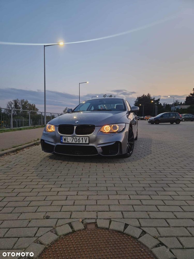 BMW Seria 3 318i - 3