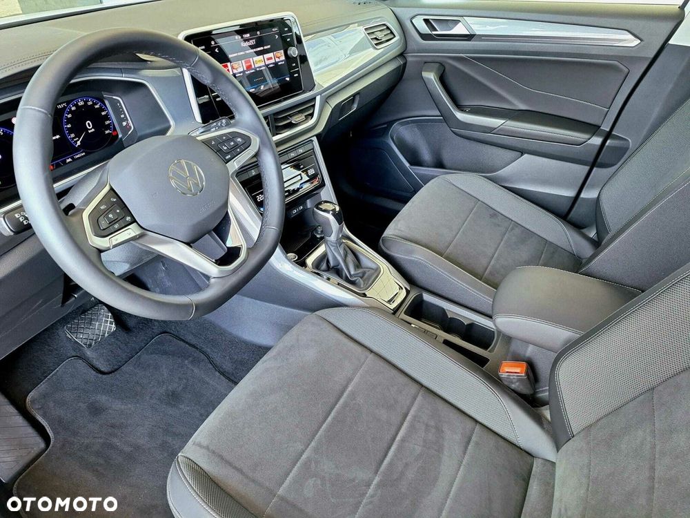 Volkswagen T-Roc - 10