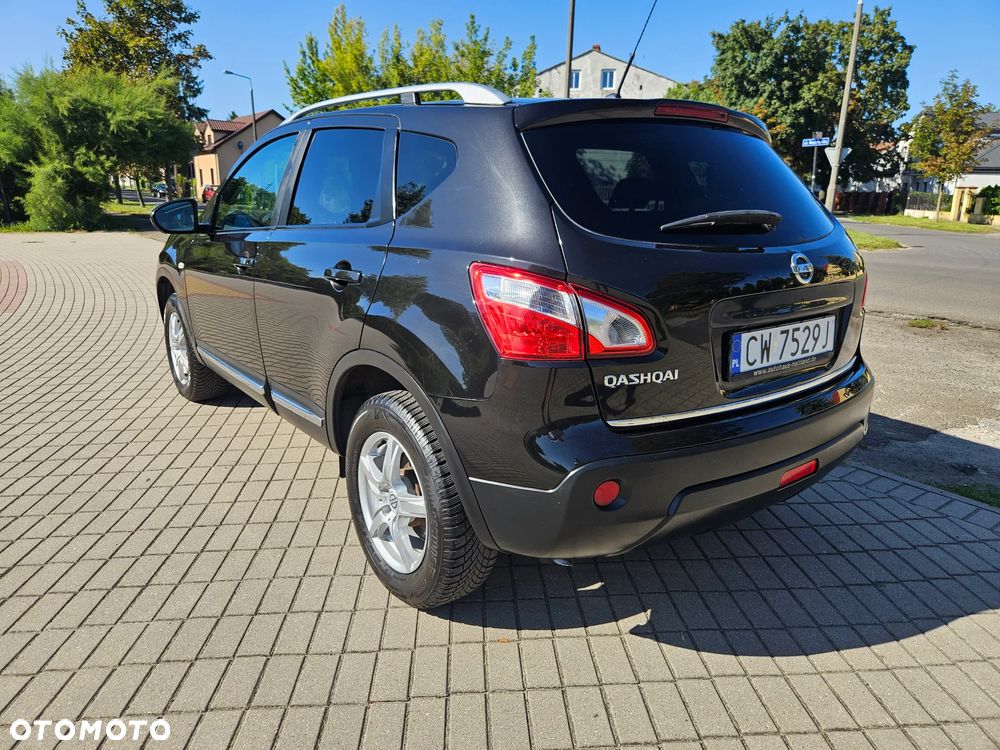 Nissan Qashqai 2.0 4x4 visia - 26