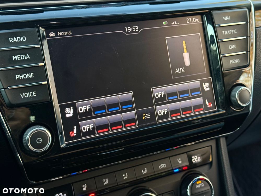 Skoda Superb 2.0 TDI 4x4 L&K DSG - 24