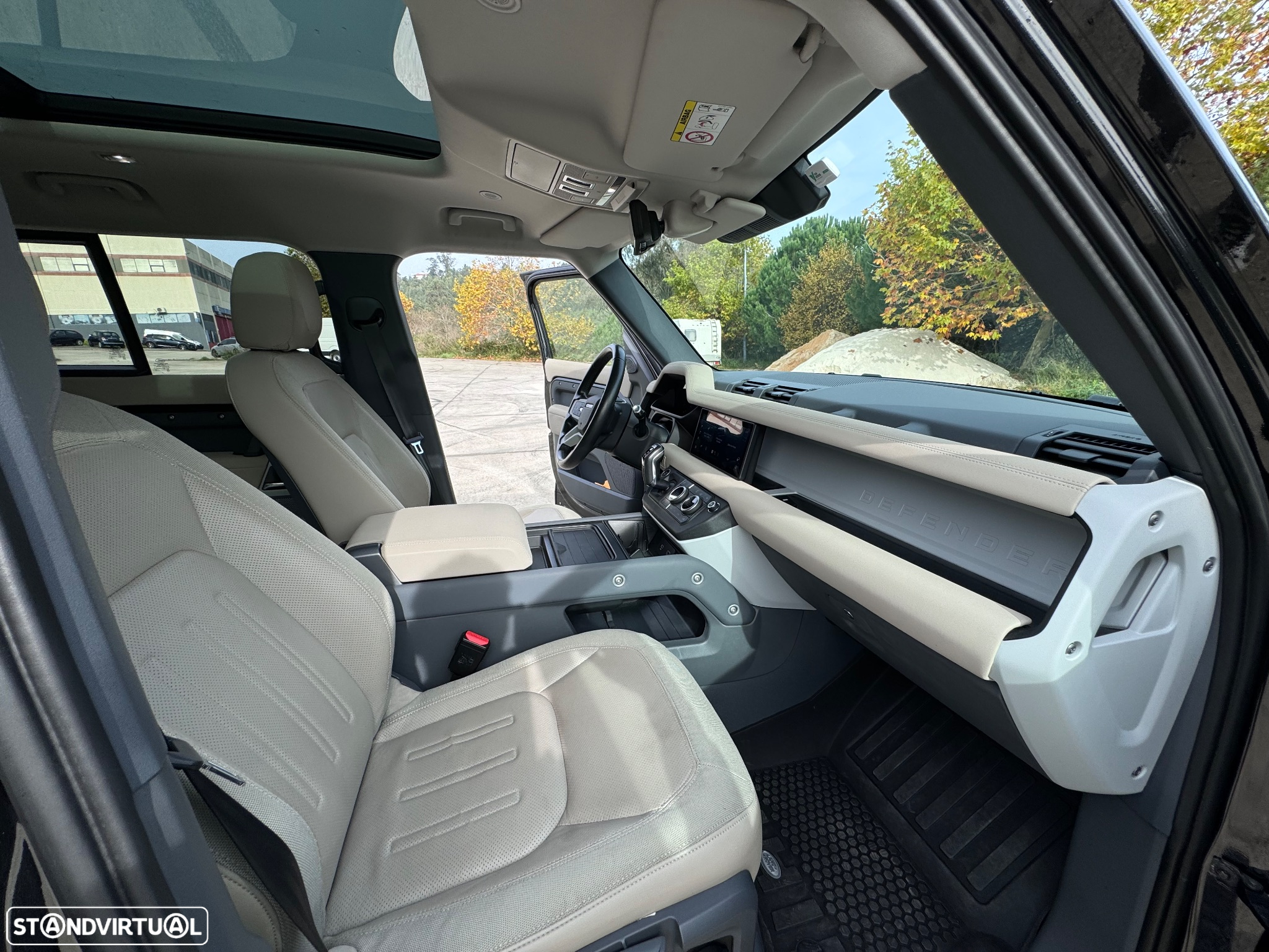 Land Rover Defender 2.0 D 110 AWD S - 10