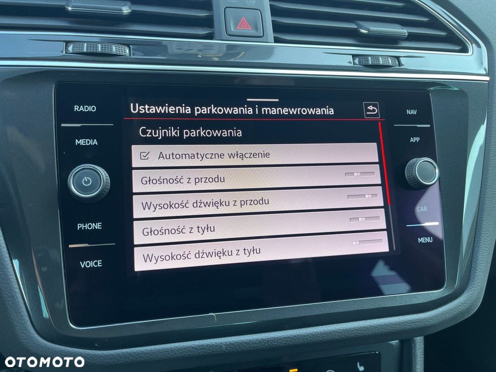 Volkswagen Tiguan - 38