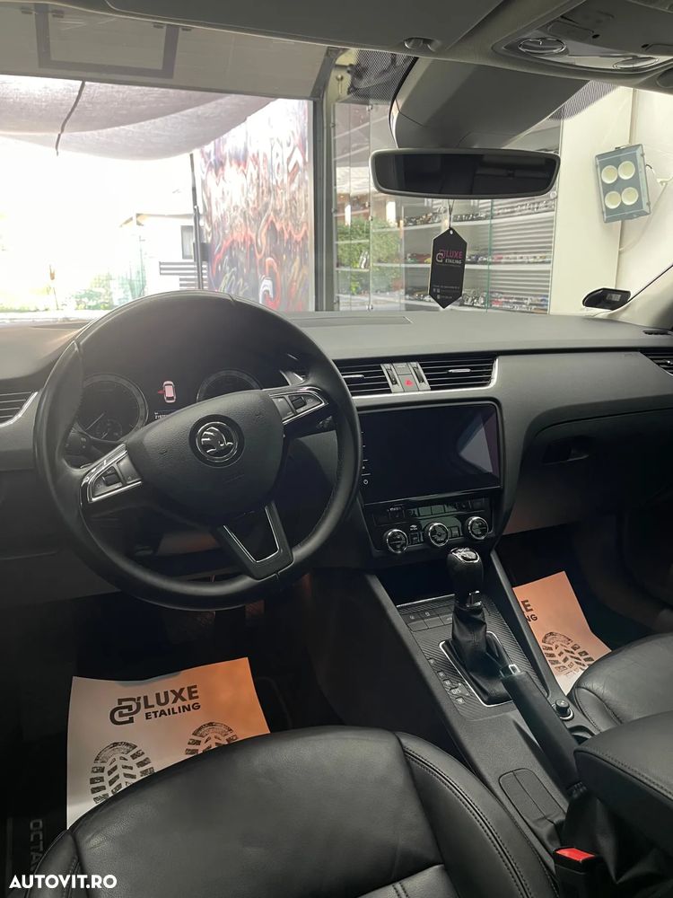 Skoda Octavia Combi Diesel 1.6 TDI DSG Style - 21