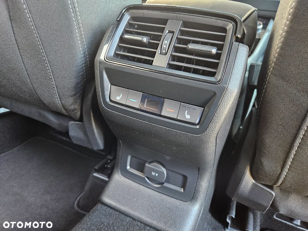Skoda Karoq 2.0 TDI 4x4 DSG Sportline - 25