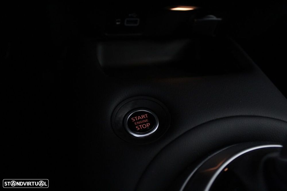Nissan Juke 1.0 DIG-T N-Connecta DCT - 31