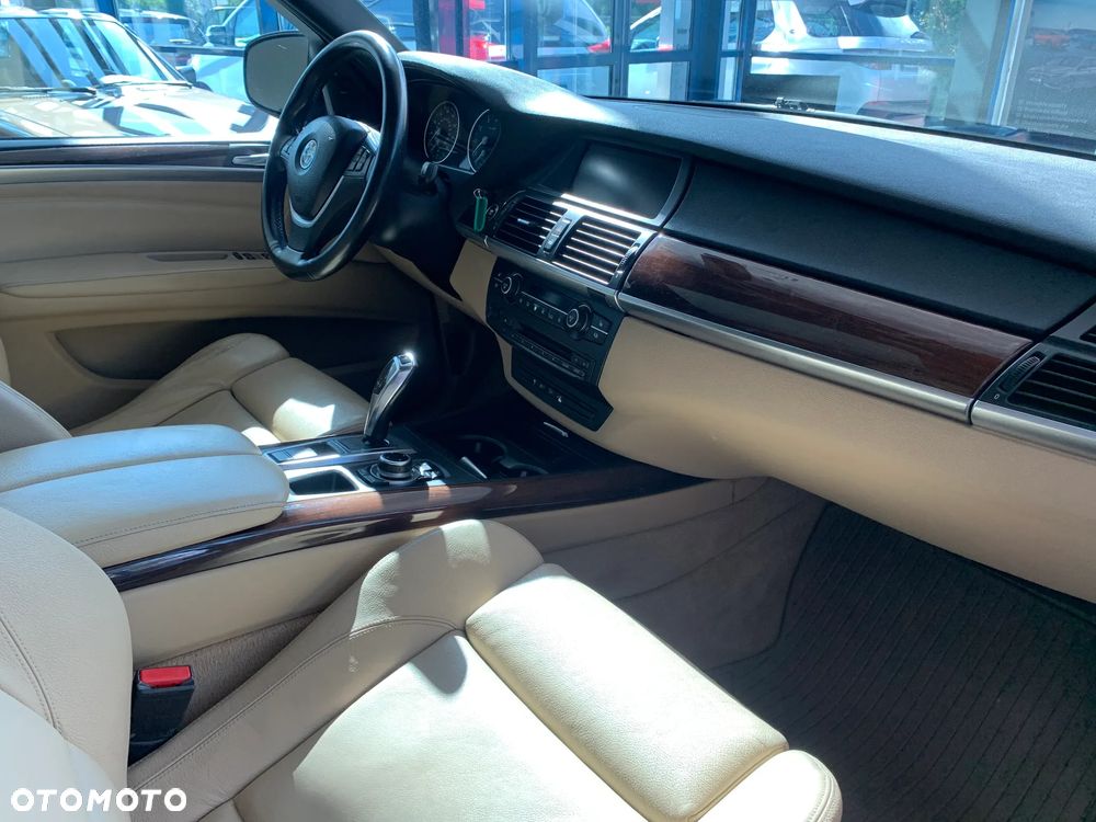 BMW X5 xDrive30i - 21