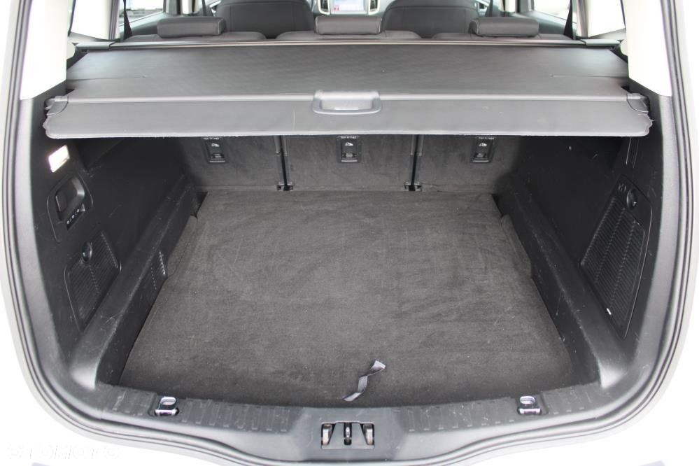 Ford S-Max - 39