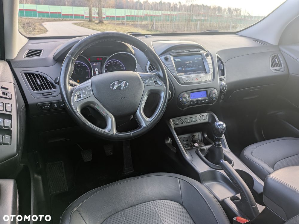Hyundai ix35 2.0 CRDi 4WD Premium - 14