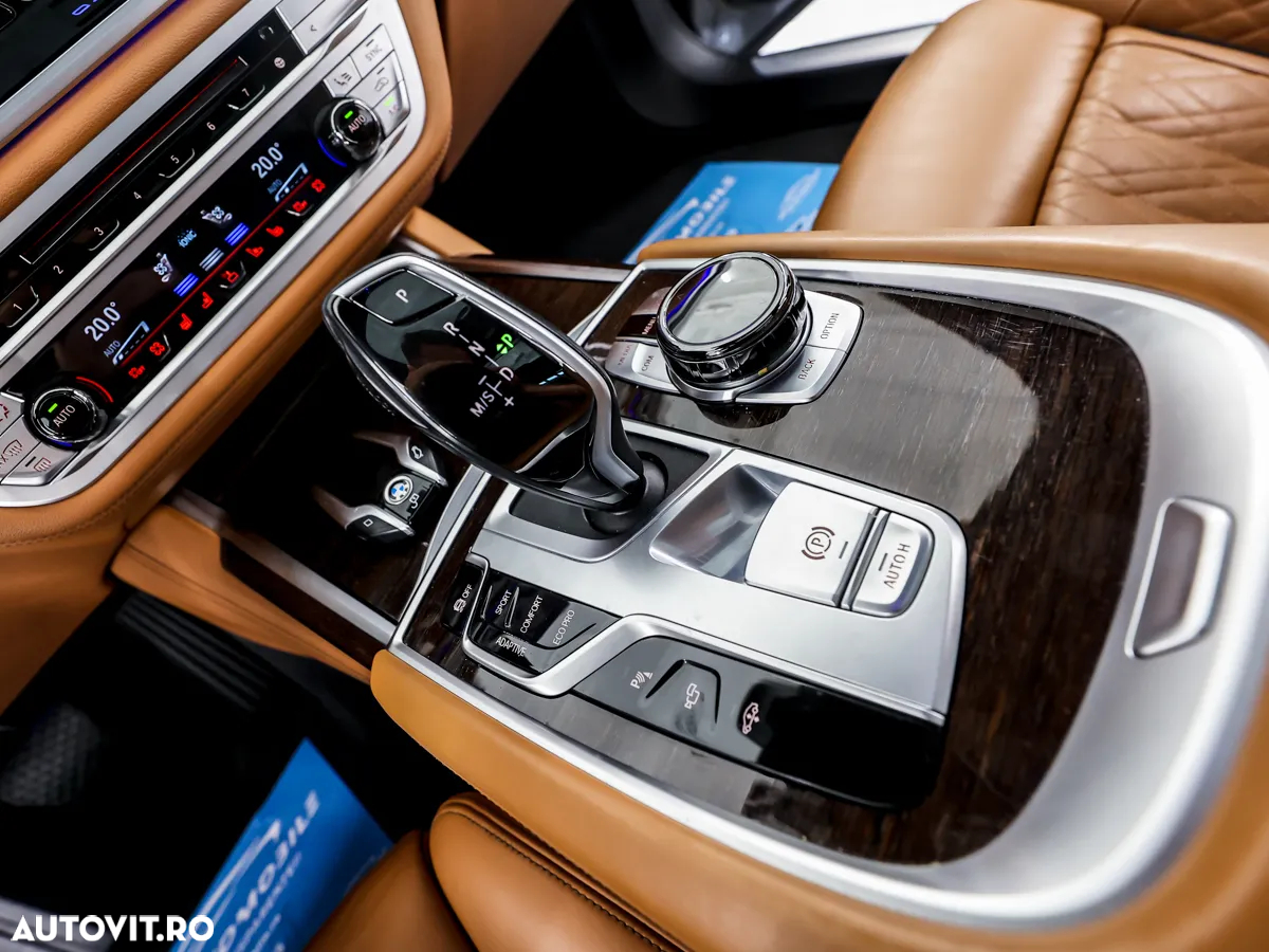 BMW Seria 7 750Li xDrive - 17