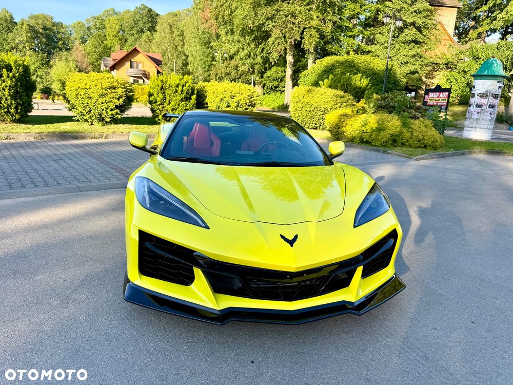 Chevrolet Corvette - 20