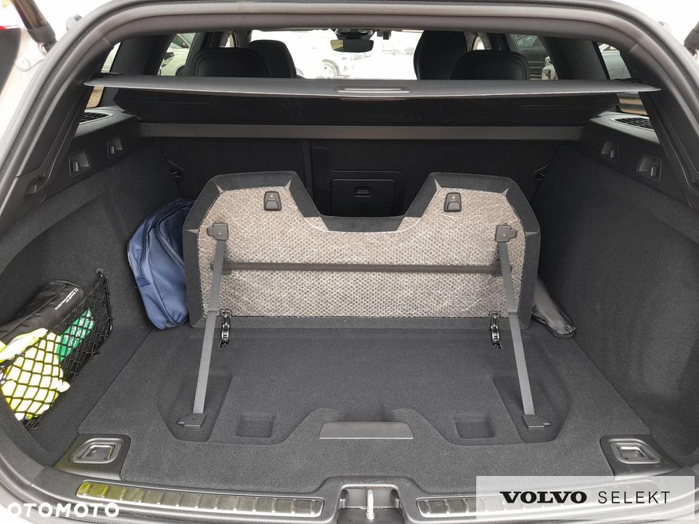 Volvo V60 B4 B Plus Dark - 21