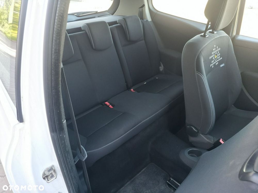Renault Clio - 8