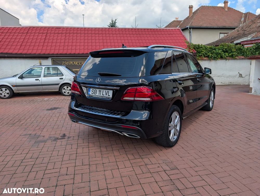 Mercedes-Benz GLE - 12