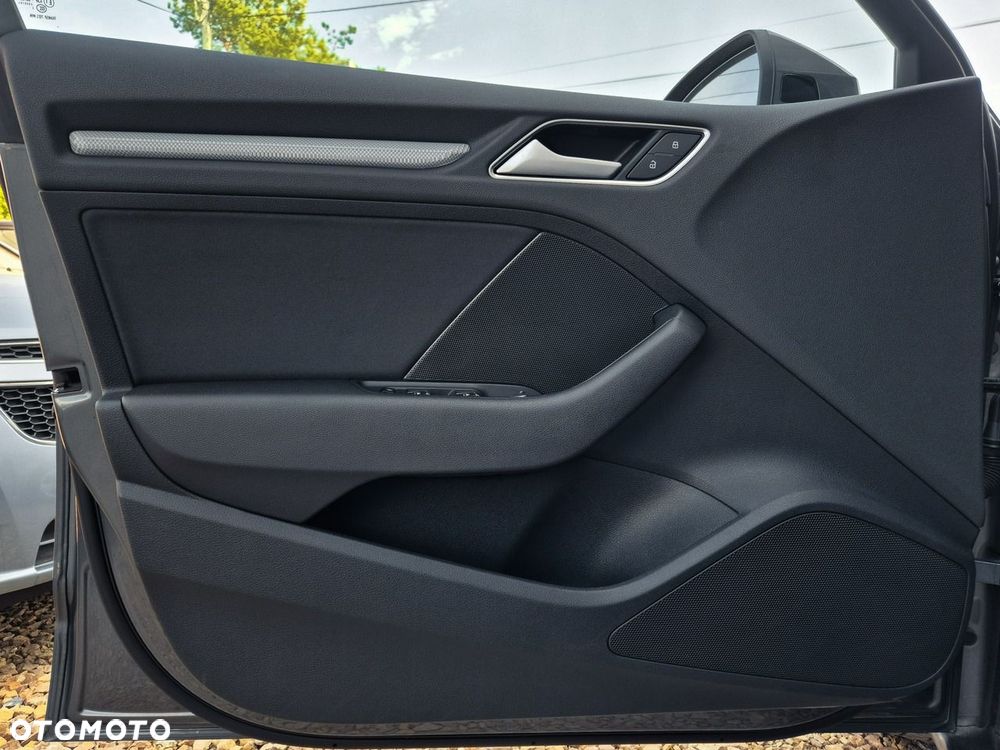 Audi A3 Sportback - 12