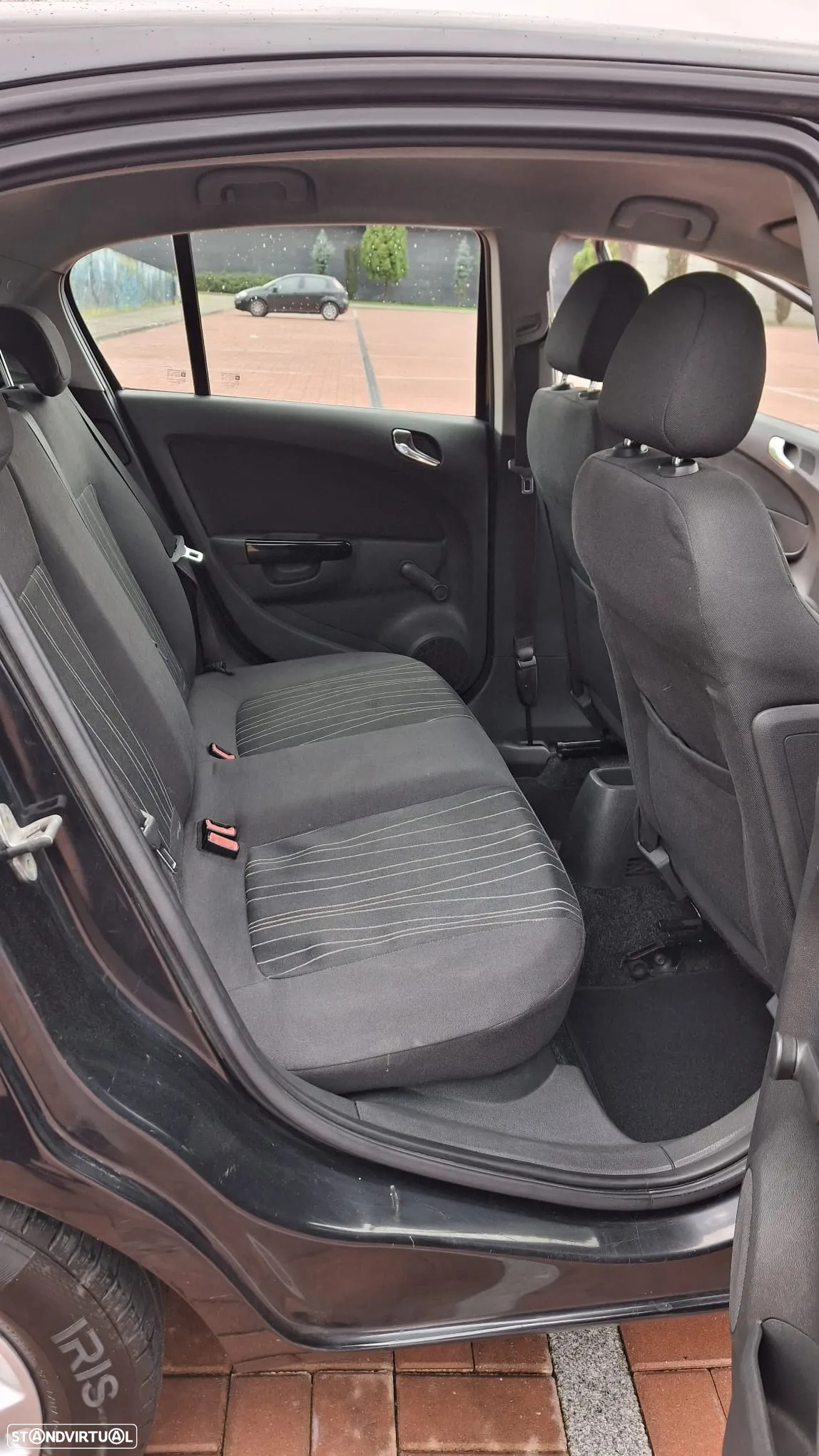 Opel Corsa 1.3 CDTi Enjoy EcoFLEX - 8