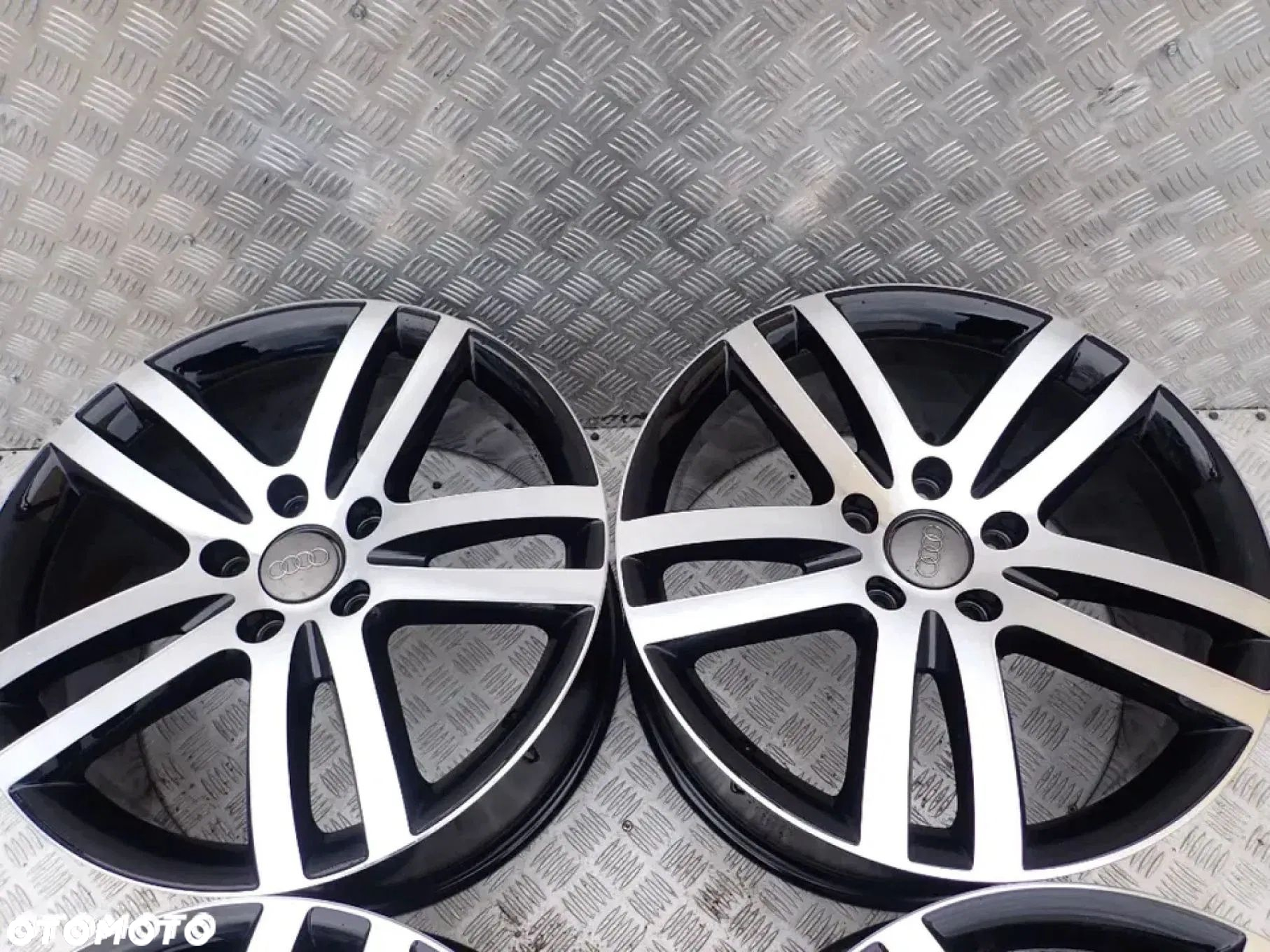 FELGI AUDI Q7 LIFT S-LINE VW TOUAREG 5X130 20 ET 60 G RADOM - 2
