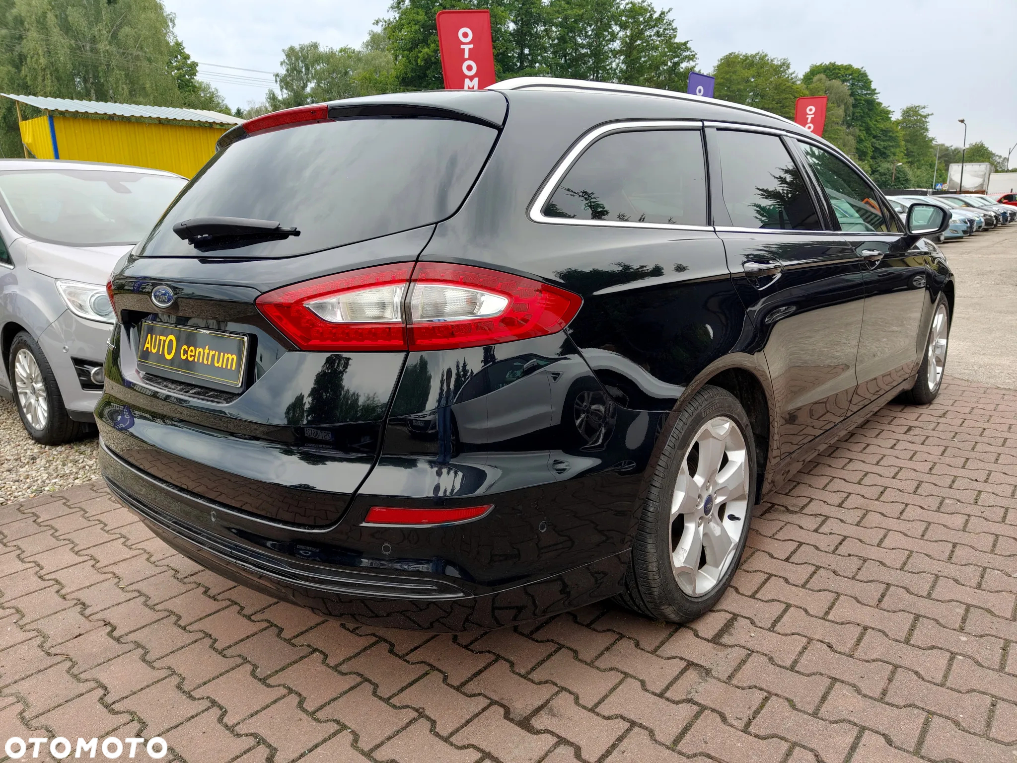 Ford Mondeo 2.0 TDCi Titanium - 11